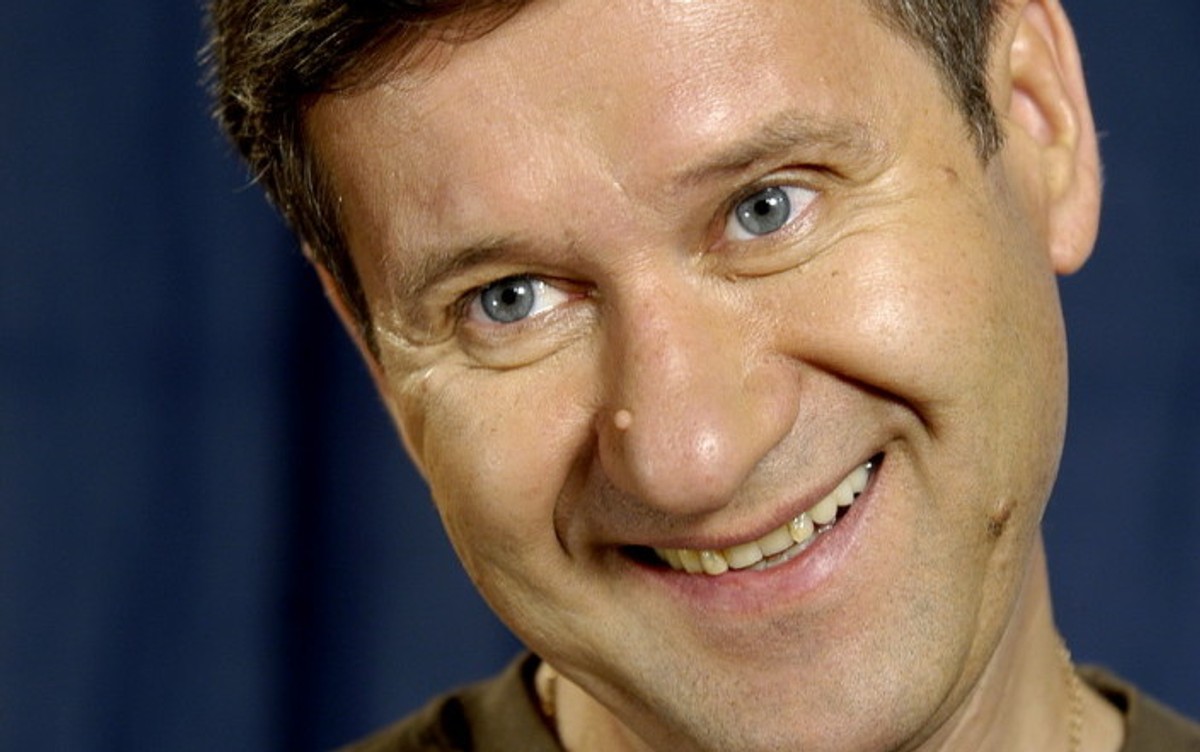 Ep 126 Divortul La Bloc Seriale Vizioneaza Online Cele Mai Bune Seriale Productii Noi De Succes Romanesti Dar Si Seriale Mai Vechi Voyo