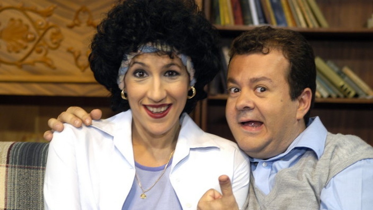 Ep 248 Cutiile La Bloc Seriale Vizioneaza Online Cele Mai Bune Seriale Productii Noi De Succes Romanesti Dar Si Seriale Mai Vechi Voyo